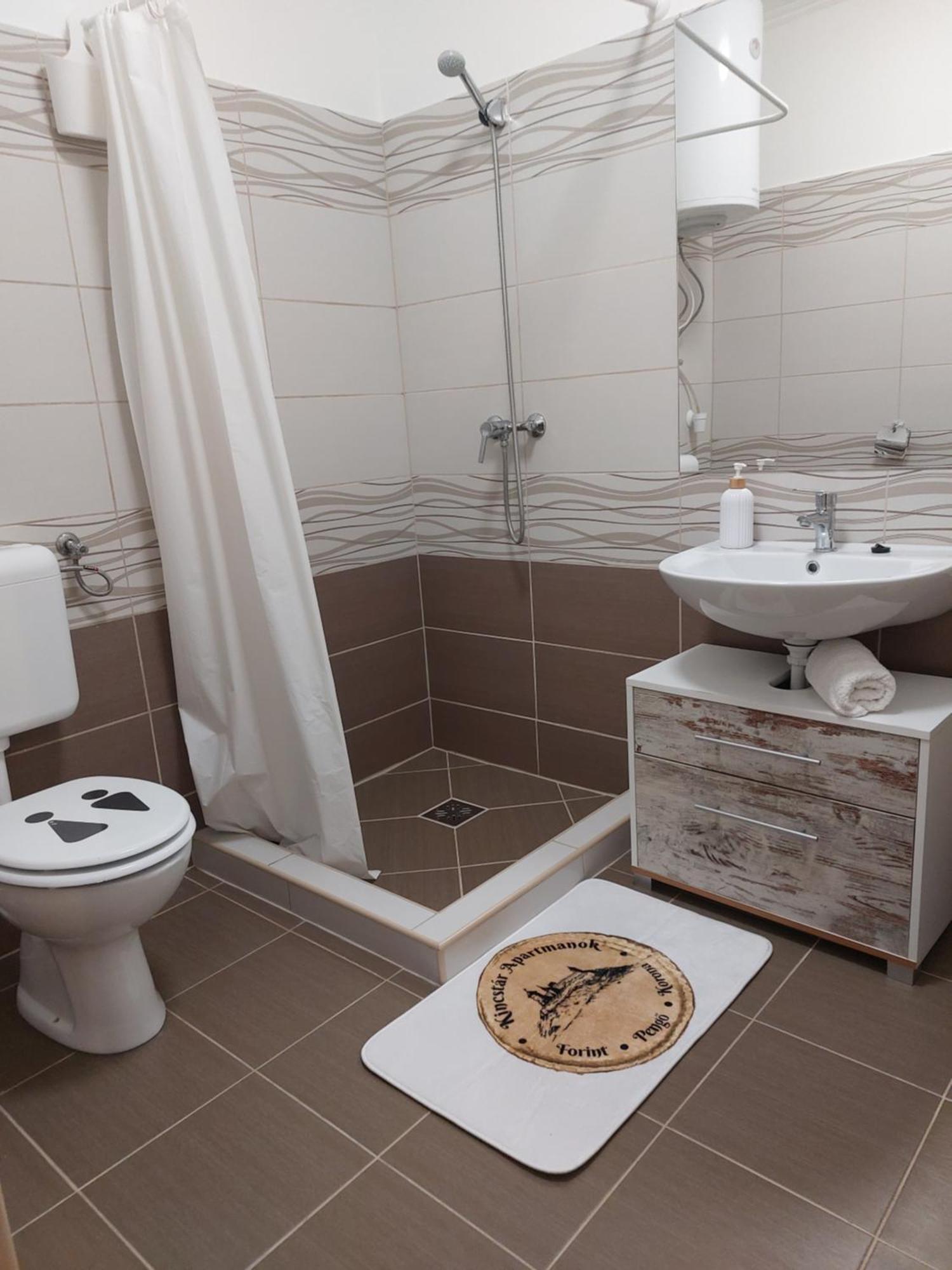 Kincstar Apartmanok Sátoraljaújhely Extérieur photo